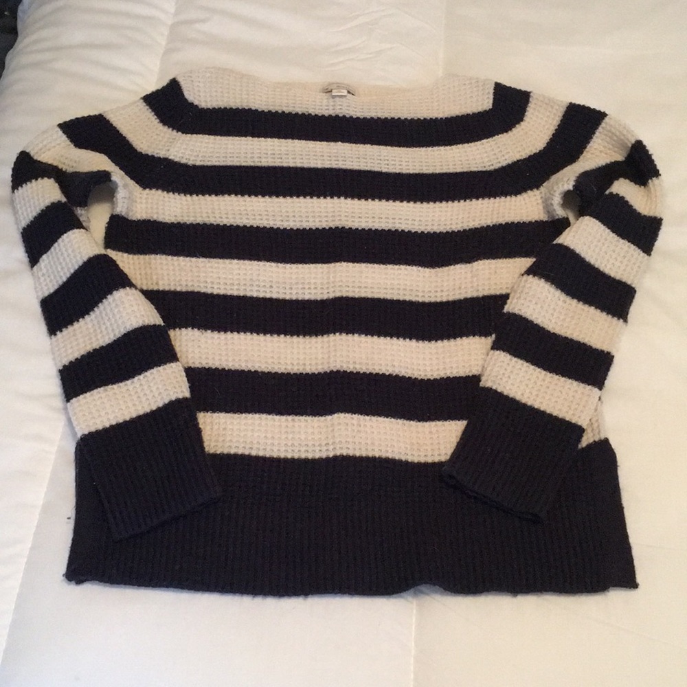 ‼️NEW PRICE‼️GAP striped sweater